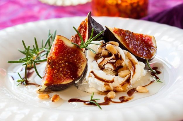 figs with ricotta, honey and balsamic