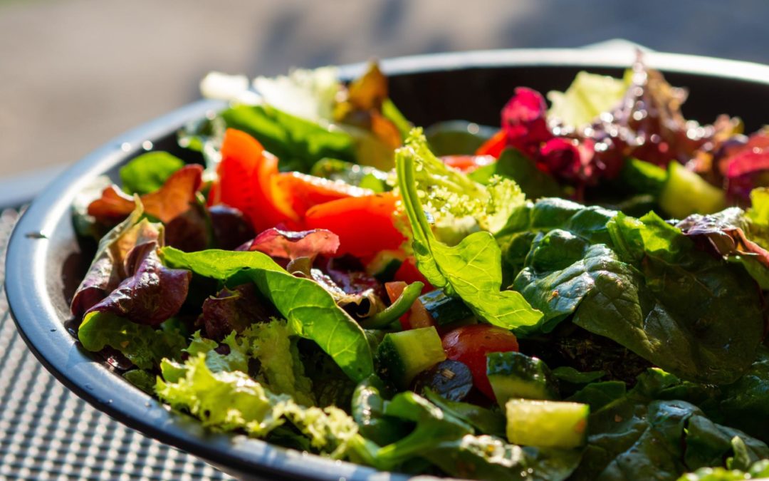 Mediterranean Mixed Greens Salad with Red Wine Vinaigrette